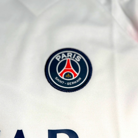 Nike Paris Saint Germain Men's Size Large Soccer Jersey FD0630-101 - Picture 2 of 4